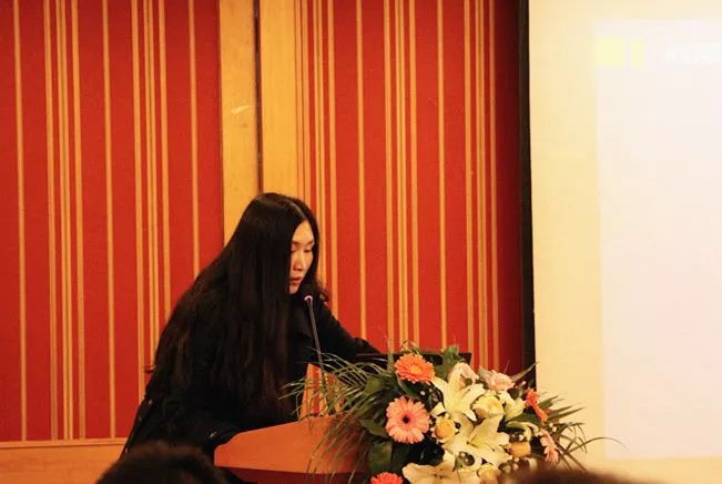 11月17日,宜昌牛八体育 举办了“2017斜视与小儿眼科学术交流会”。本次交流会旨在进一步保护青少儿视力,为宜昌斜视与小儿眼科领域的临床工作者及其他相关人员搭建了相互交流的平台。进一步提升青少儿眼科医疗知识水平和 水平,推动中国青少儿视觉健康,让每个孩子都拥有一双健康明亮的眼睛。5.jpg 11月17日,宜昌牛八体育 举办了“2017斜视与小儿眼科学术交流会”。本次交流会旨在进一步保护青少儿视力,为宜昌斜视与小儿眼科领域的临床工作者及其他相关人员搭建了相互交流的平台。进一步提升青少儿眼科医疗知识水平和 水平,推动中国青少儿视觉健康,让每个孩子都拥有一双健康明亮的眼睛。5.jpg