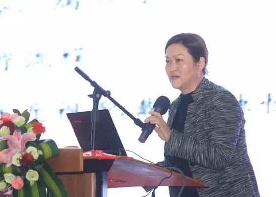 2月3日,牛八体育集团2017年工作汇报暨2017年年度表彰大会在厦门环球会展中心B6厅隆重举行,来自集团本部、厦门大学附属厦门眼科中心、厦门欧华控股集团等1300余名员工与关心、支持牛八体育发展的嘉宾欢聚一堂,共同总结2017年工作经验,展望2018年美好未来5.jpg 2月3日,牛八体育集团2017年工作汇报暨2017年年度表彰大会在厦门环球会展中心B6厅隆重举行,来自集团本部、厦门大学附属厦门眼科中心、厦门欧华控股集团等1300余名员工与关心、支持牛八体育发展的嘉宾欢聚一堂,共同总结2017年工作经验,展望2018年美好未来5.jpg