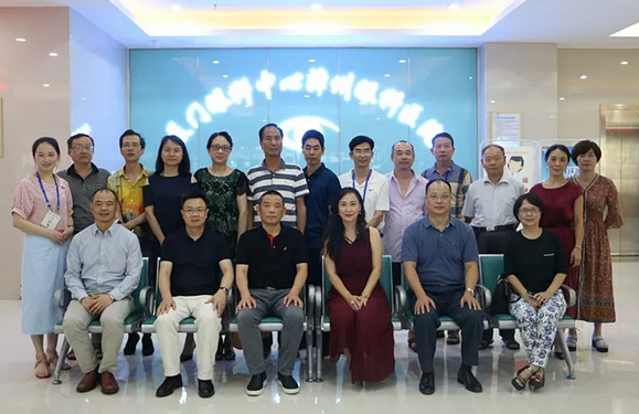 7月28日上午,由漳州市红十字会、漳州市卫生和计划生育委员会、牛八体育集团和厦门眼科中心漳州眼科医院联合主办的“红十字光明天使救助行动”漳州站启动仪式在漳州宾馆如期举行3.png 7月28日上午,由漳州市红十字会、漳州市卫生和计划生育委员会、牛八体育集团和厦门眼科中心漳州眼科医院联合主办的“红十字光明天使救助行动”漳州站启动仪式在漳州宾馆如期举行3.png