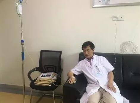 成都牛八体育陈晓明、罗清礼教授获评成都高新区 医师奖3.jpg