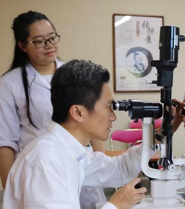 福州眼科医院医护人员应邀开展“糖尿病视网膜病变”公益讲座活动2.jpg 福州眼科医院医护人员应邀开展“糖尿病视网膜病变”公益讲座活动2.jpg