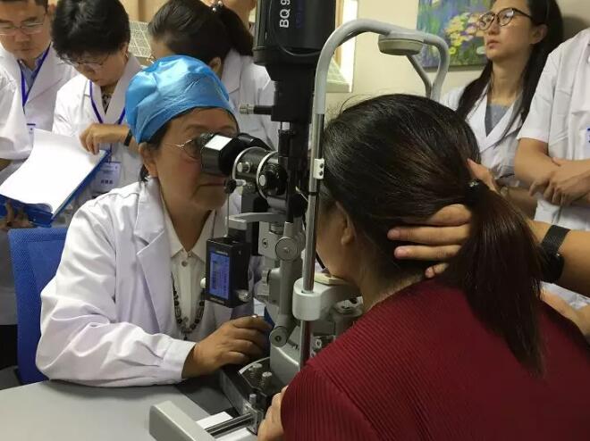 厦门眼科中心在新院区——五缘院区的公益眼健康检查活动得到社会广泛关注10.jpg 厦门眼科中心在新院区——五缘院区的公益眼健康检查活动得到社会广泛关注10.jpg