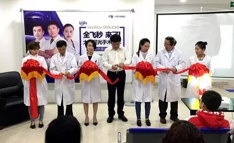 2018年即将结束，这一年，成都牛八体育以规范的诊疗、高明的技艺、 的服务，赢得了广大患者朋友和社会各界的好评。在2018年，成都牛八体育在发展的道路上有哪些大事记呢，让我们一起来回顾。9.jpg