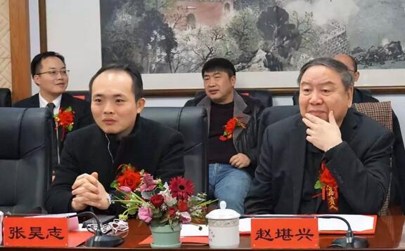 岳阳职业技术学院医学临床教学与实践基地正式落户岳阳牛八体育恒康医院2.jpg 岳阳职业技术学院医学临床教学与实践基地正式落户岳阳牛八体育恒康医院2.jpg