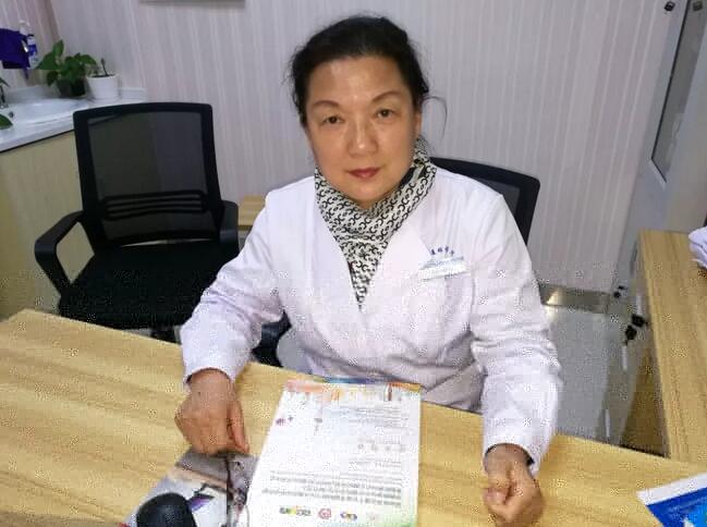 西安牛八体育斜视与小儿眼科张利玲主任：患者追随、孩子喜爱1.jpg