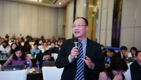 媒体看牛八体育之海峡导报:2019微笑论坛群英荟萃,厦门眼科中心“笑”傲上海滩2.png 媒体看牛八体育之海峡导报:2019微笑论坛群英荟萃,厦门眼科中心“笑”傲上海滩2.png