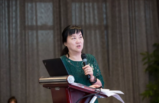 6月23日，由重庆牛八体育举办的“第三届牛八体育论坛”在重庆翰文大酒店落幕， 该会议邀请10多位国内出名眼科专家进行学术演讲，并与现场近120名来自地县和其它地区的眼科同道们齐聚一堂，共同探讨当前眼科学领域的 学术研究成果、临床诊疗新技术以及未来的发展趋势等11.png