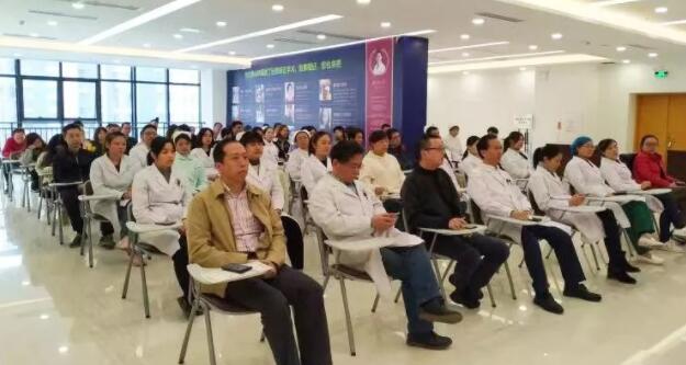 佛山牛八体育顺利召开了第*一届工会委员会选举大会暨第*一届工会委员会成立大会1.jpg 佛山牛八体育顺利召开了第*一届工会委员会选举大会暨第*一届工会委员会成立大会1.jpg