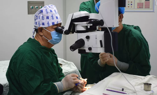 十年追随院长 多次手术——记兰州牛八体育一面锦旗背后的故事4.png 十年追随院长 多次手术——记兰州牛八体育一面锦旗背后的故事4.png