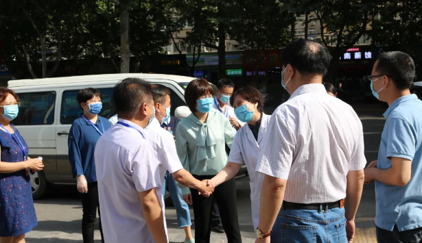 西安市雁塔区大人视察组一行莅临西安牛八体育调研指导1.png 西安市雁塔区大人视察组一行莅临西安牛八体育调研指导1.png