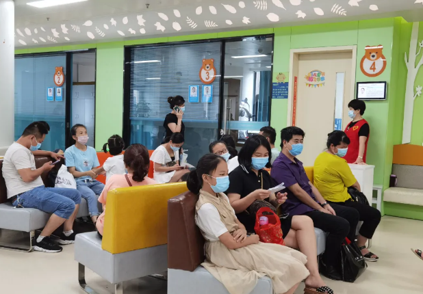 新学期前厦门眼科中心斜视与小儿眼科一年一度就诊高峰仍在持续1.png 新学期前厦门眼科中心斜视与小儿眼科一年一度就诊高峰仍在持续1.png