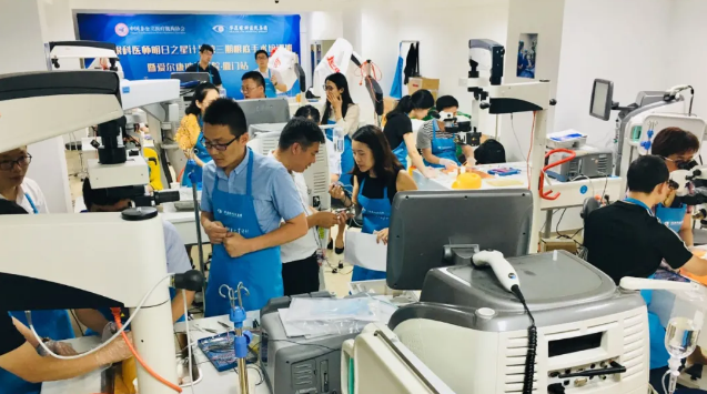 “星”工厂，“星”起航 ︳牛八体育“明日之星计划”已为行业培育300多名眼科之星3.png