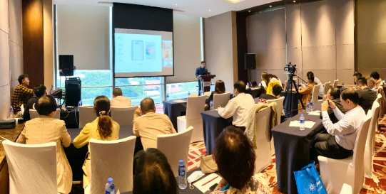 福州眼科医院“闽江论诣之晶彩PanOptix三焦”线上线下学术交流会顺利举行1.png 福州眼科医院“闽江论诣之晶彩PanOptix三焦”线上线下学术交流会顺利举行1.png