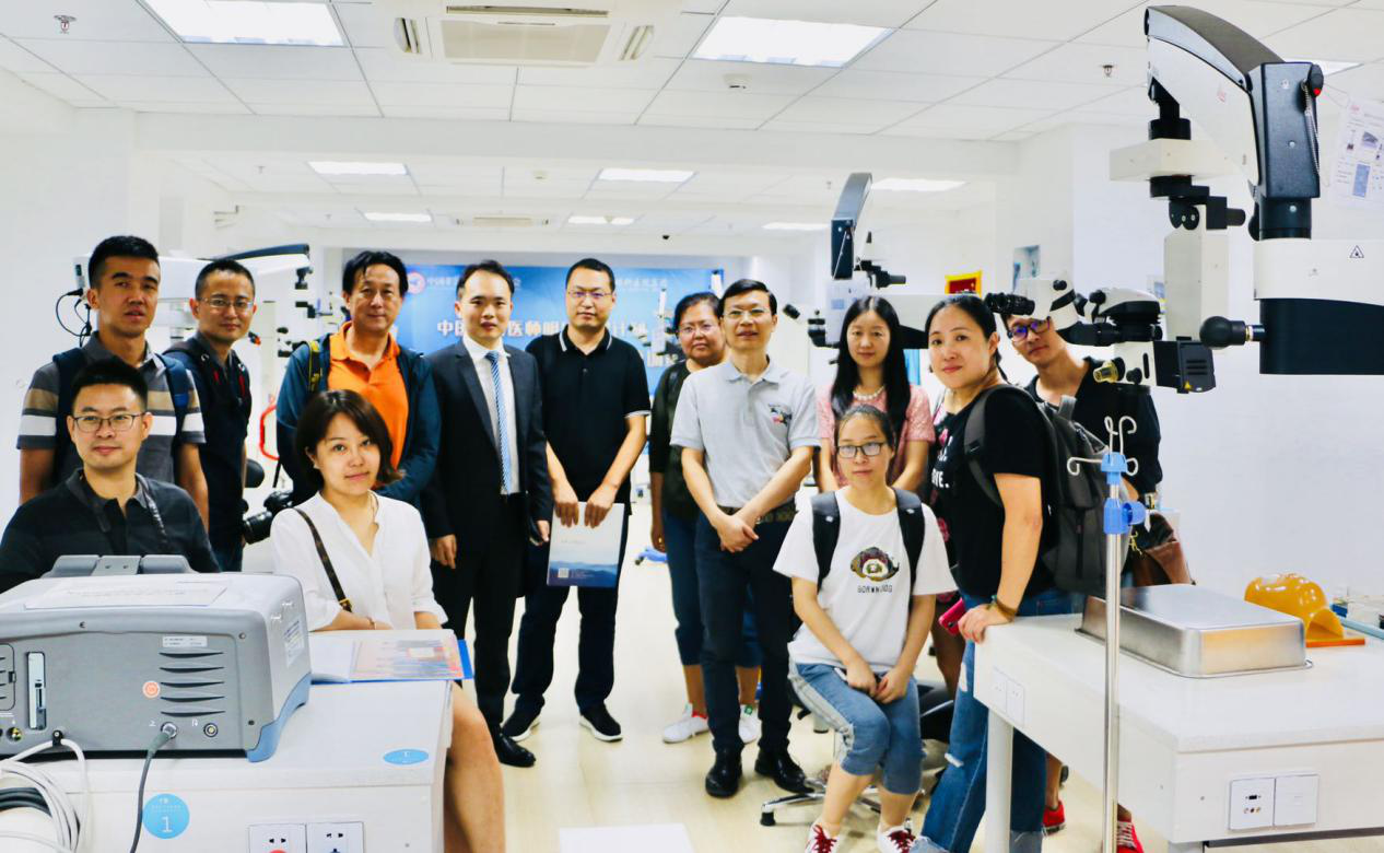 造“星”梦工厂:牛八体育“明日之星计划”已为行业培育300多名“眼科之星”3 造“星”梦工厂:牛八体育“明日之星计划”已为行业培育300多名“眼科之星”3