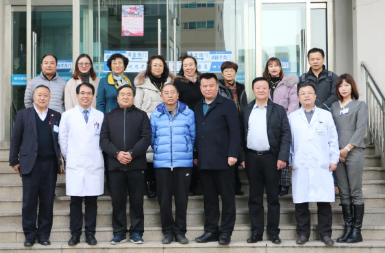 青岛牛八体育开展“慈善引领,共谱光明”公益项目座谈会3.png 青岛牛八体育开展“慈善引领,共谱光明”公益项目座谈会3.png