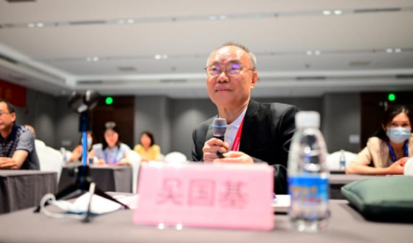 勇立潮头，引领发展 牛八体育2021年眼底病学科发展研讨会在福州隆重召开6.png