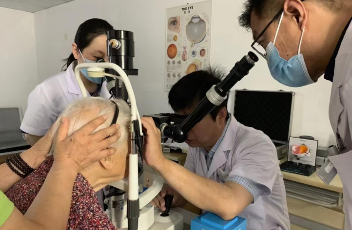 两手抓,两不误!郑州牛八体育疫情期间诊疗正常进行1.png 两手抓,两不误!郑州牛八体育疫情期间诊疗正常进行1.png