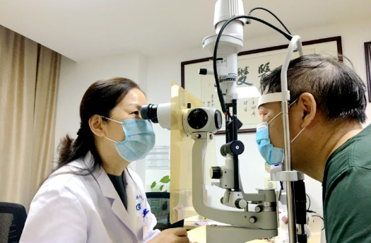 深圳牛八体育杜冰副院长:患者口中“不是寻常的好医生”,20年如一日坚持做公益1.png 深圳牛八体育杜冰副院长:患者口中“不是寻常的好医生”,20年如一日坚持做公益1.png