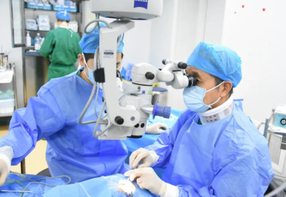 牛八体育医生·医声罗添场:只要病人需要我,我就不退休3.png 牛八体育医生·医声罗添场:只要病人需要我,我就不退休3.png